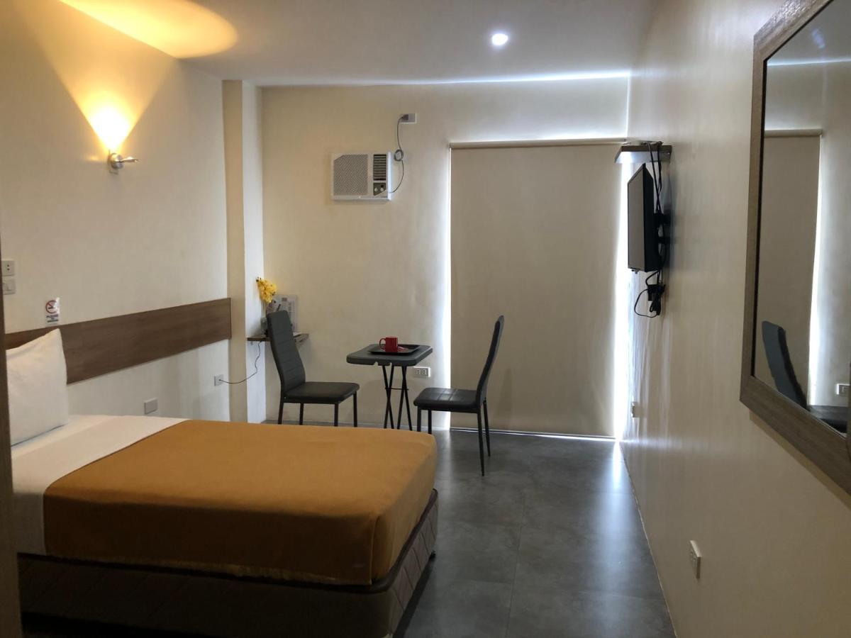 18 Suites Cebu Εξωτερικό φωτογραφία